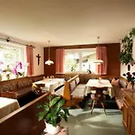 Haus Heckenrose