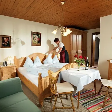 ホームステイ Haus Heckenrose *